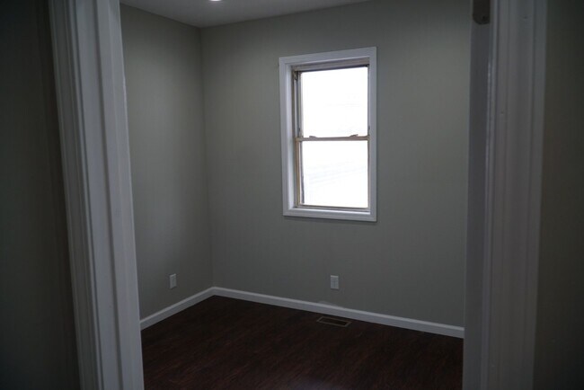 Building Photo - 612-616 South 10th Street