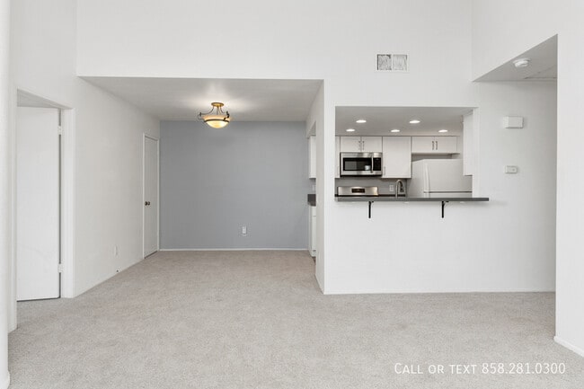 Building Photo - 9458 Twin Trails Dr