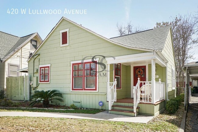 Building Photo - 420 W Lullwood Ave