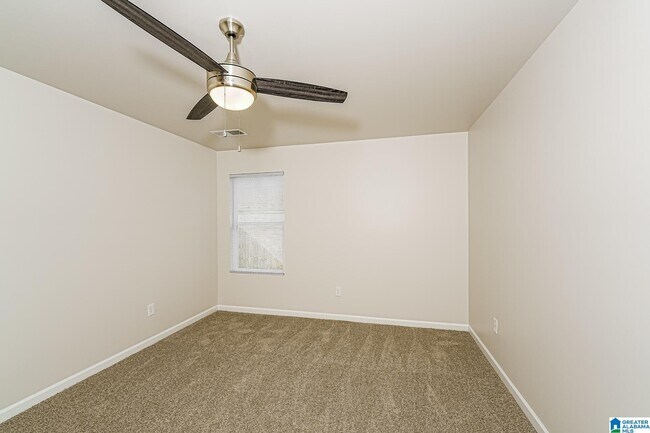 Building Photo - 148 Jonathan Dr