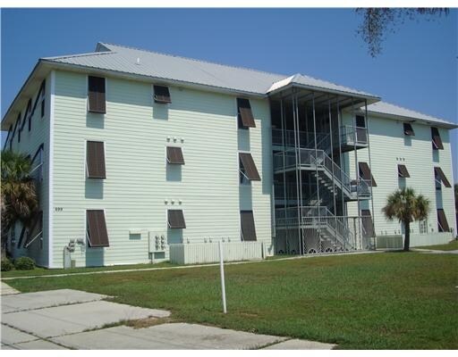 Building Photo - 699 Dunbar Ave