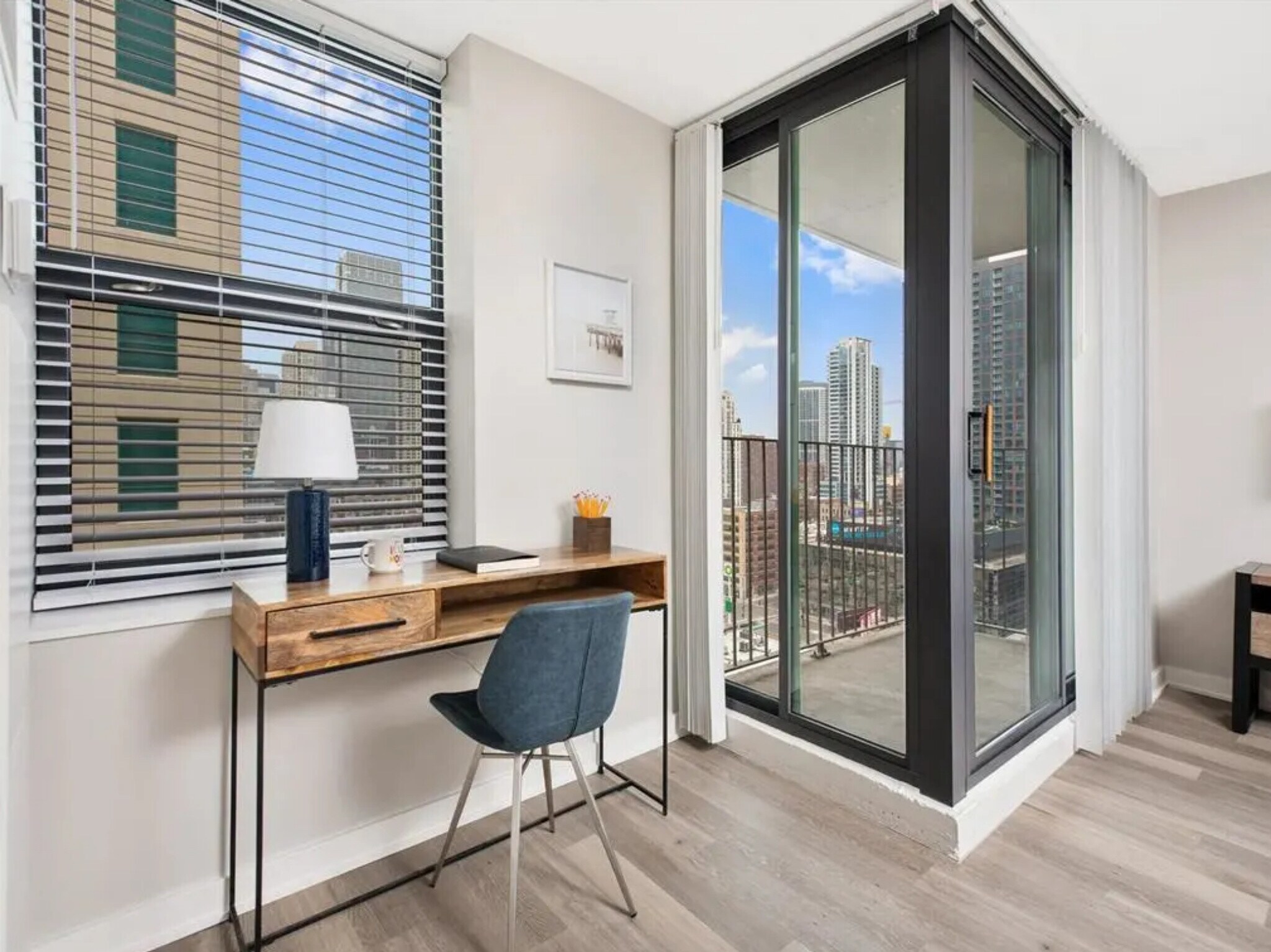 Building Photo - 70 W Huron St