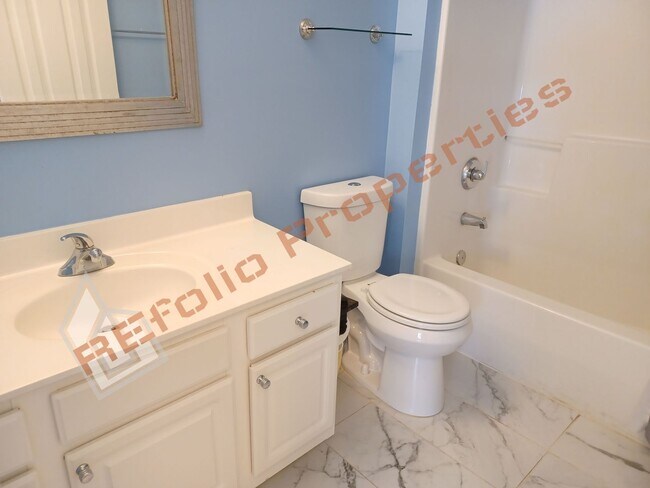 Building Photo - Beautiful 3 Bedroom Home w/a Bonus Room + Semi-furnished Basement in a 1 acre lot @ Hideaway Esta...