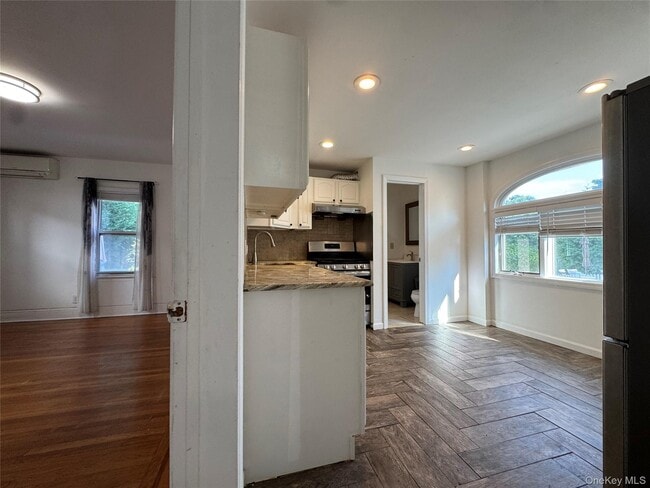 Building Photo - 267 Plainfield Ave