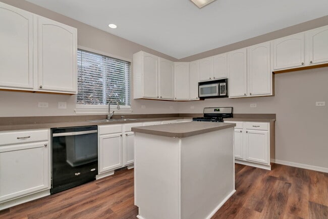 Building Photo - 1725 Wick Way