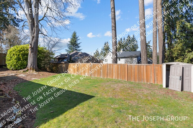 Building Photo - 9848 NE 30th St