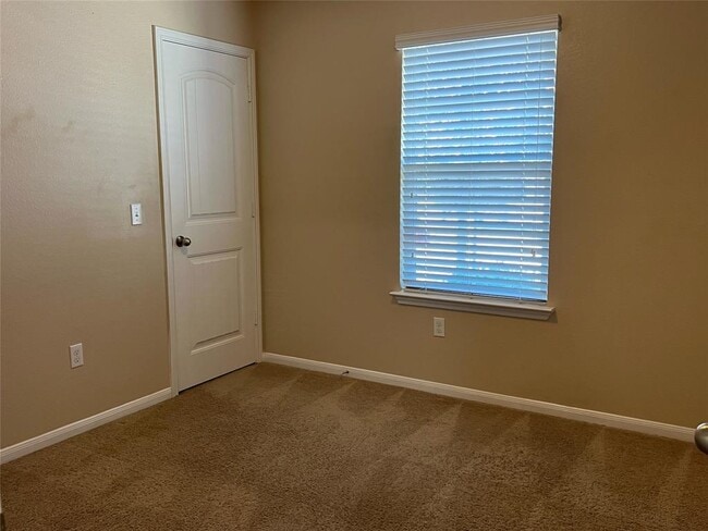 Building Photo - 119 Acadia Cv