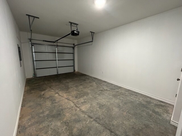 Building Photo - 3457-3457 Brooke Pl
