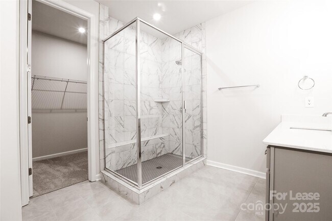 Building Photo - 526 Myrick Aly