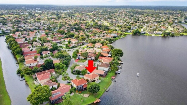 Building Photo - 12561 Shoreside Ln