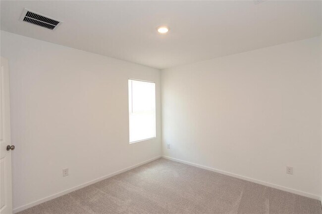 Building Photo - 149 Star Packer Ln