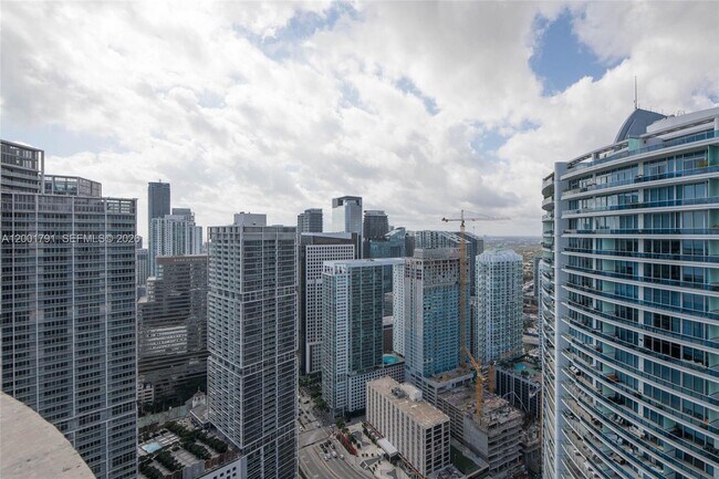 Building Photo - 300 Biscayne Blvd Way