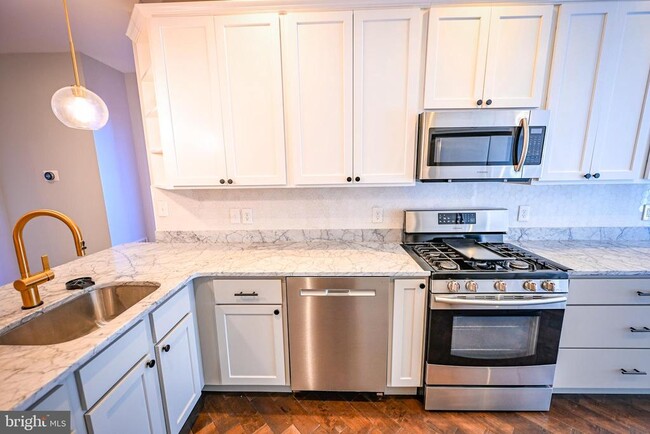 Building Photo - 3013 Elliott St