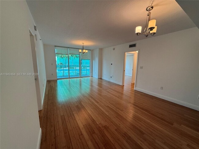 Building Photo - 31 SE 5th St