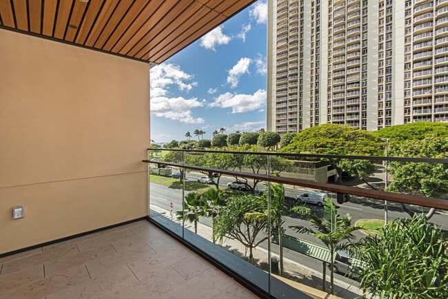 Building Photo - Luxurious Living at Park Lane 1304