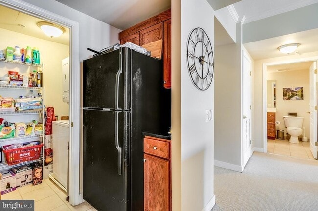 Building Photo - 616 E Street NW Unit 1220