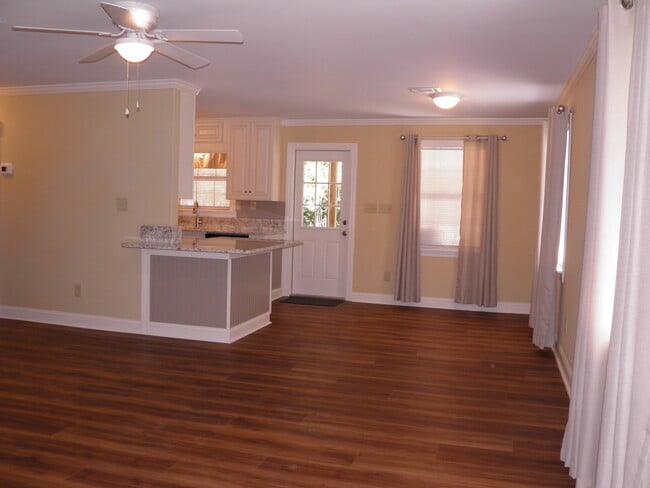 Building Photo - 629 Gap Creek Dr