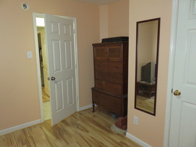 Building Photo - 12129 La Salle Br