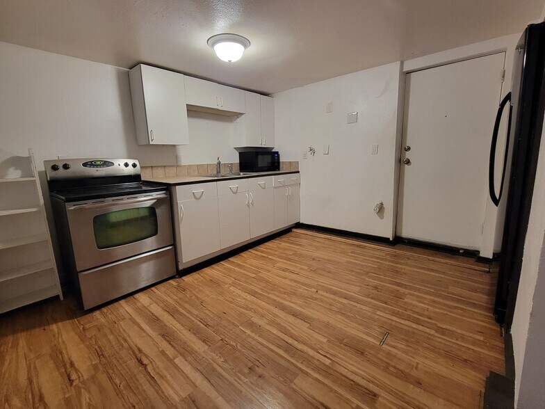 Building Photo - 5032 35th Ave SW