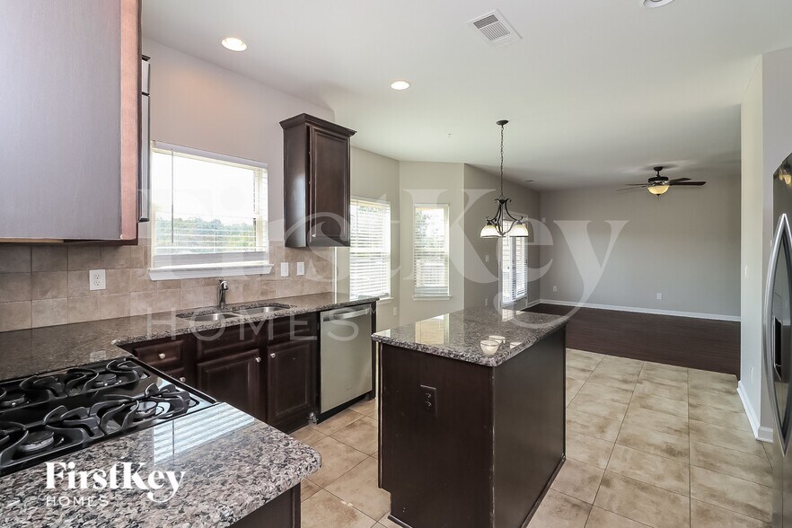 Building Photo - 919 Sublime Trail