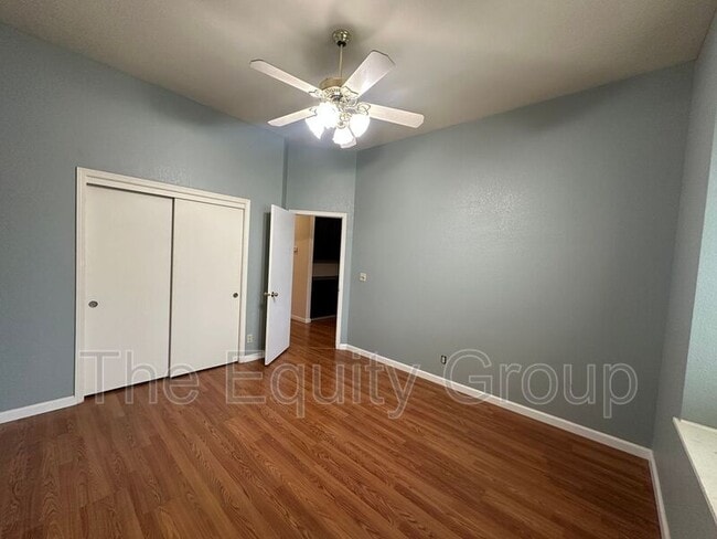 Building Photo - 1036 N Palm St