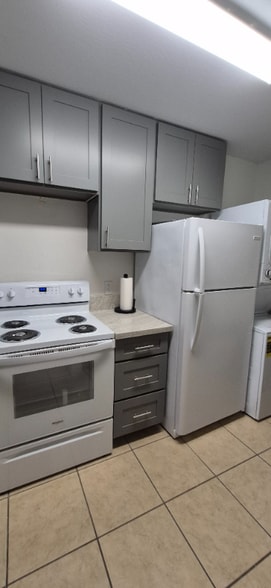 Building Photo - 4955 Hanawai St