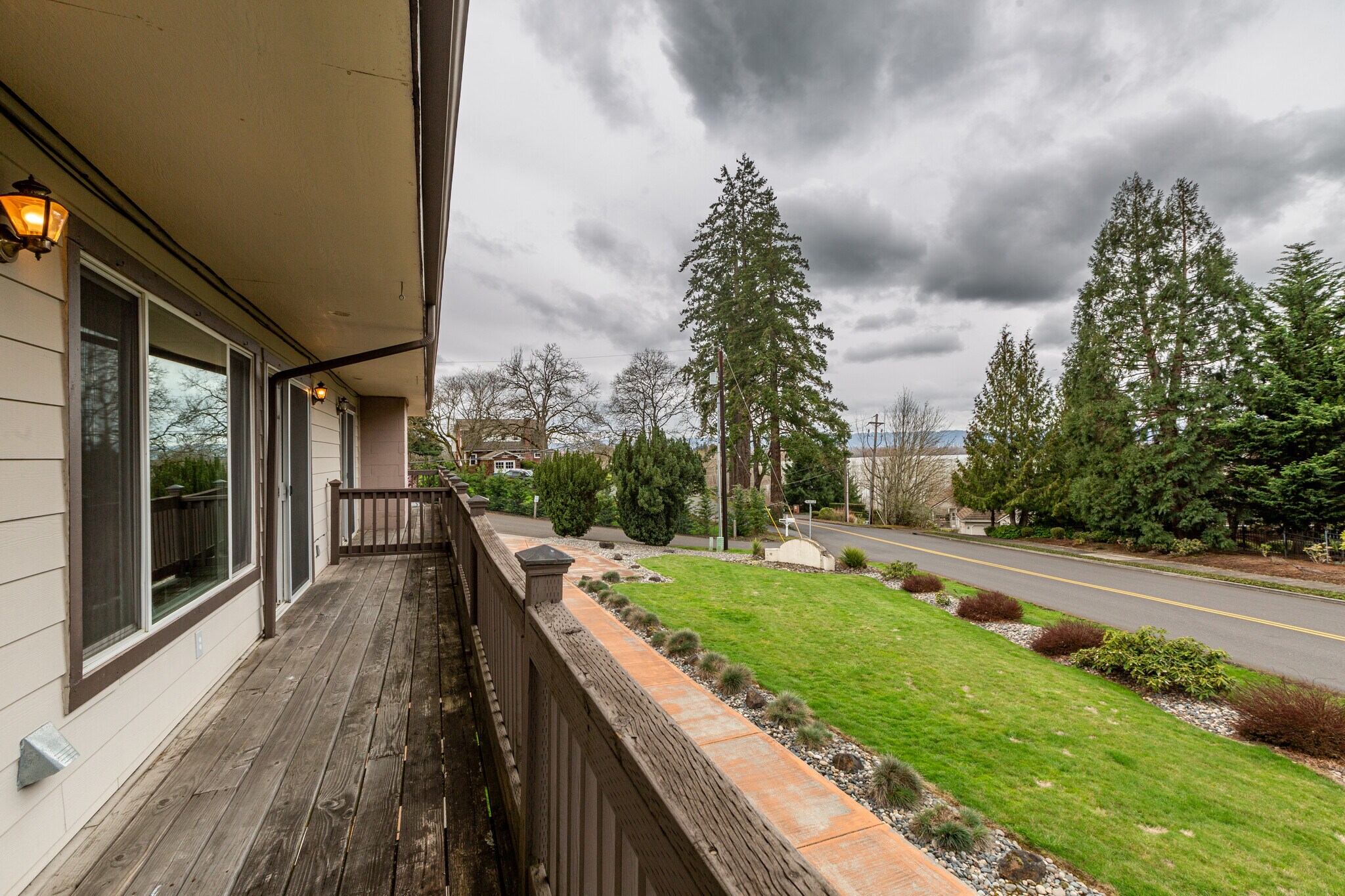 Building Photo - 2102 NW Kelly Dr
