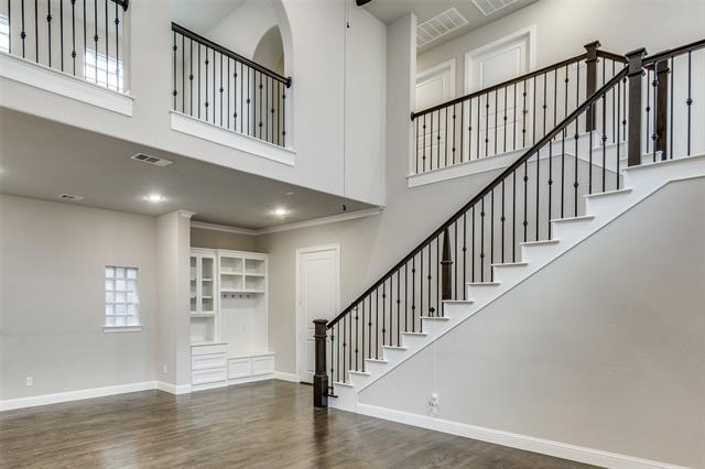 Building Photo - 7304 Van Tuyl Pkwy