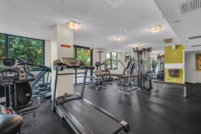 Building Photo - 1500 N Ocean Blvd