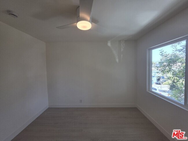 Building Photo - 1411 Innes Pl