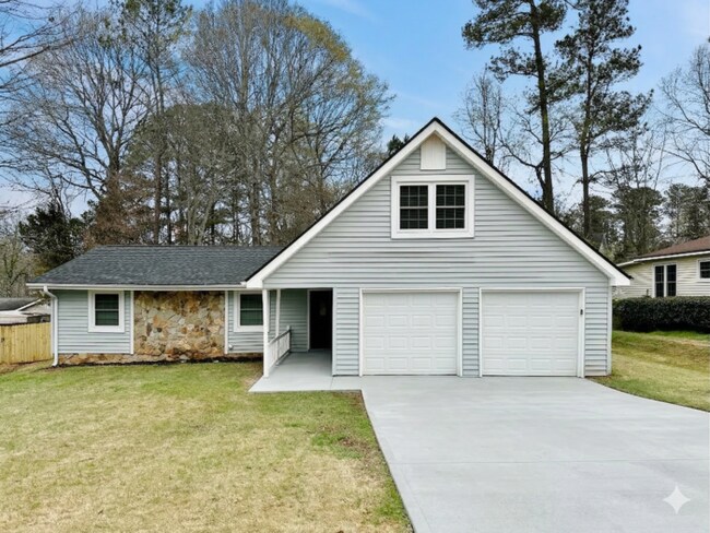 Building Photo - 9289 Forest Knoll Dr