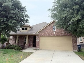 Building Photo - 1114 Haskell Dr