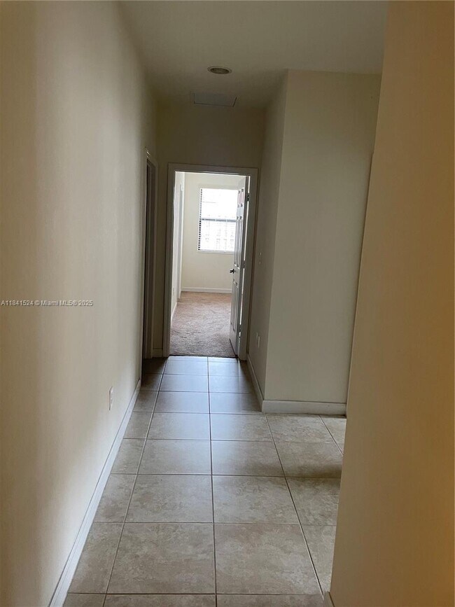 Building Photo - 15340 SW 176th Ln