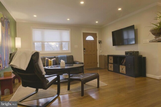 Primary Photo - 11014 Troy Rd