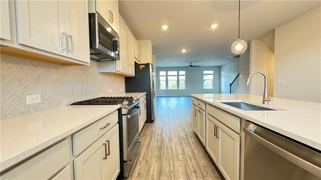 Building Photo - 54 Peeples Dr