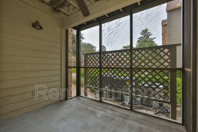 Building Photo - 2500 Winding Creek Blvd