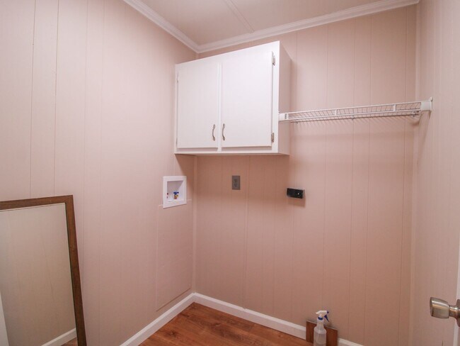 Building Photo - Recently Updated Manufactured Home!