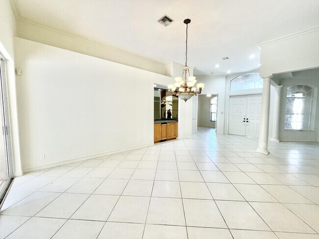 Building Photo - 21232 Rock Ridge Dr