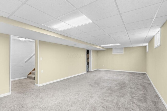 Building Photo - 2063 Inchcliff Rd