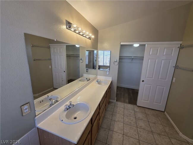 Building Photo - 6674 Jordan River Dr