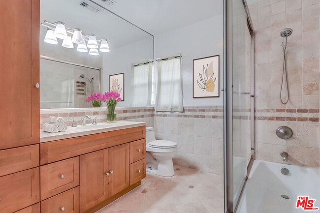 Building Photo - 8404 Holy Cross Pl