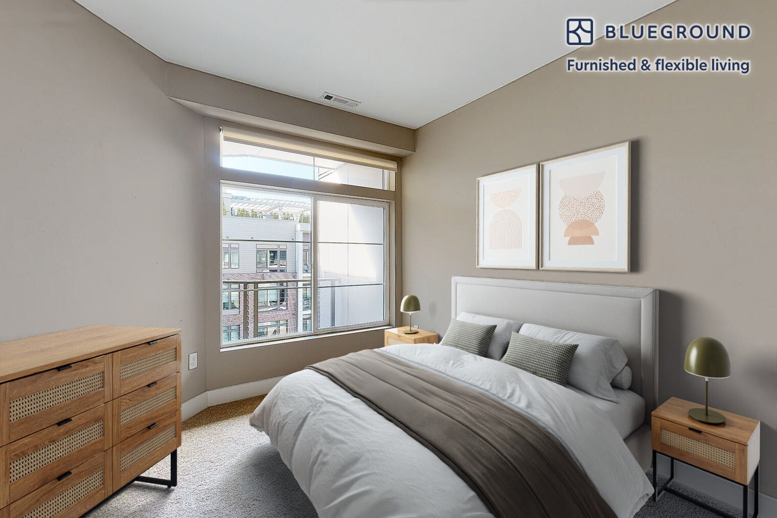 Building Photo - 240 E Shore Rd