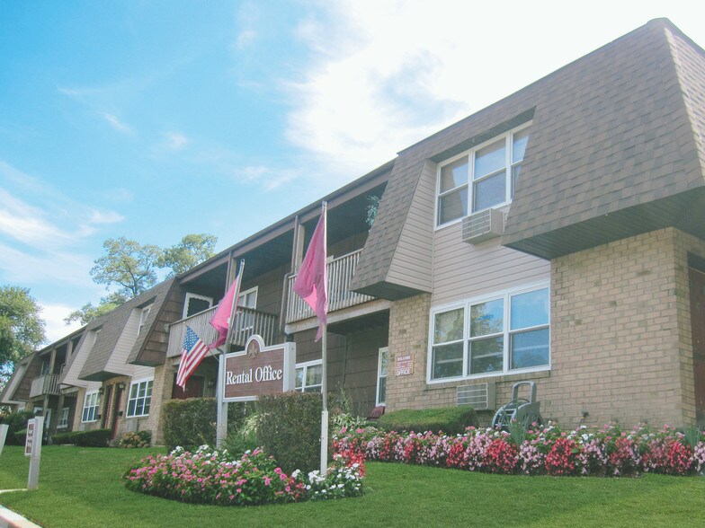 Royal Crest 1802 Kuser Hamilton NJ 08690 Apartment Finder