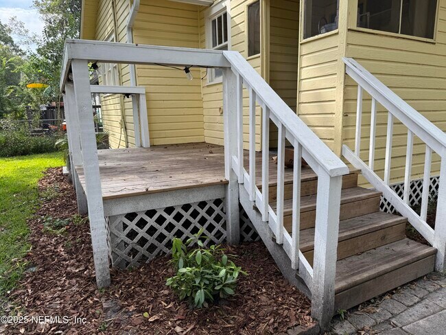 Building Photo - 4012 Myra St