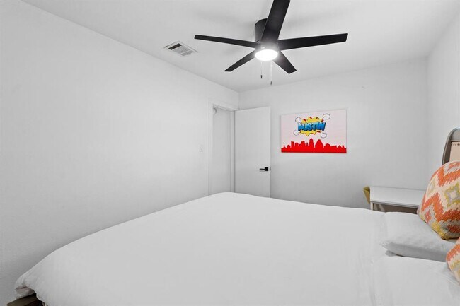 Building Photo - 10601 Macmora Rd