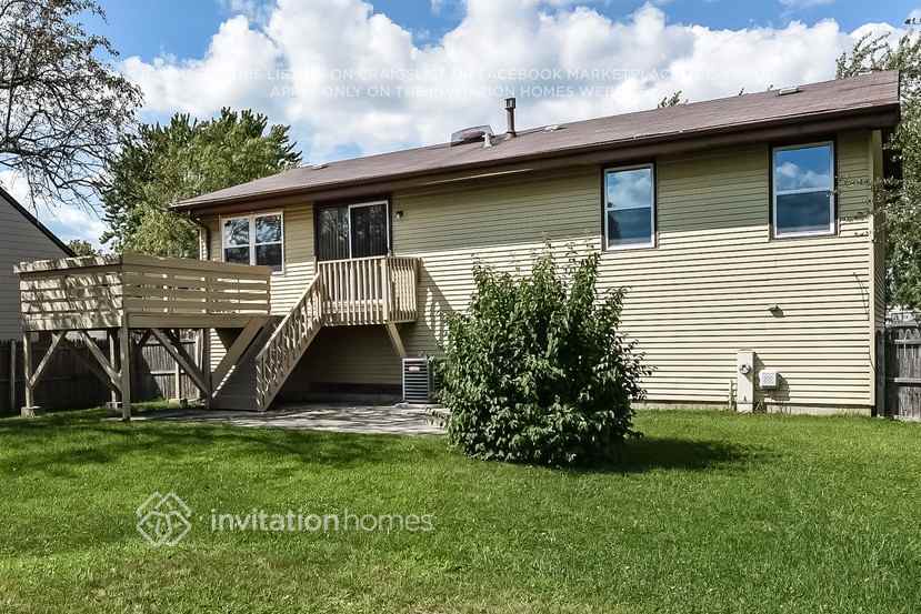 Building Photo - 1307 Foxcroft Dr