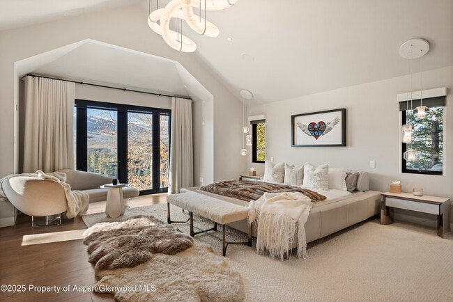 Building Photo - 75 McLain Ct