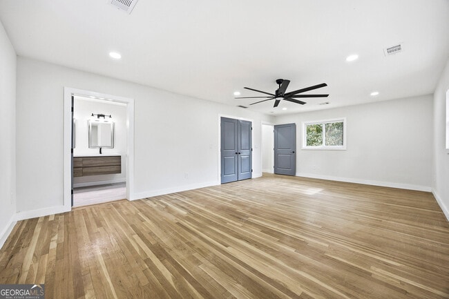 Building Photo - 42 W Belle Isle Rd NE