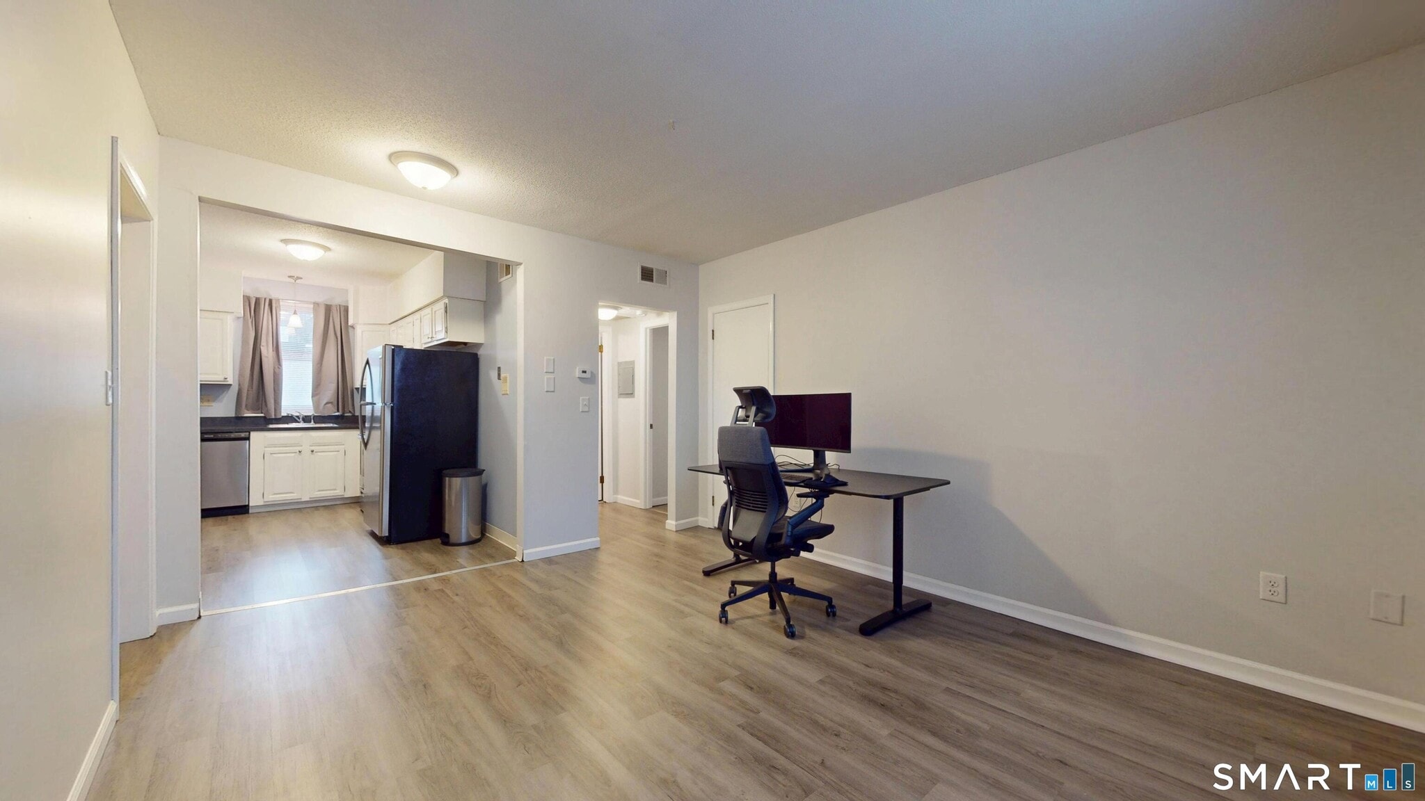 Building Photo - 49 Willard St