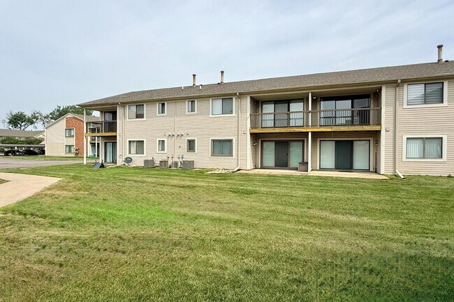 Building Photo - 30783 Hidden Pines Ln